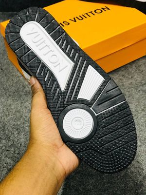 LV Trainer Black_img_4