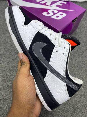 Nike SB x TIGHTBOOTH®︎ Dunk Low Pro Black and White_img_2