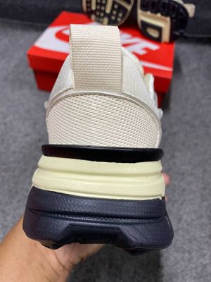 Nike V2K Run Summit White_img_3