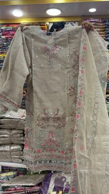 Dress_img_2