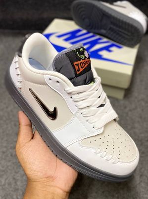 Nike Air Jordan 1 MM Low 'Phantom Dust Metallic Dark Grey_img_3