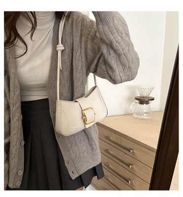 Belt design shoulder bag_img_7