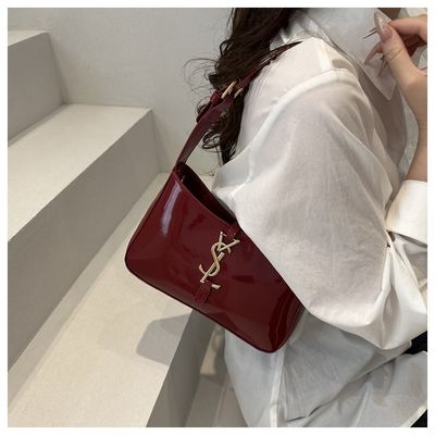 v$l glossy shoulder bag_img_12