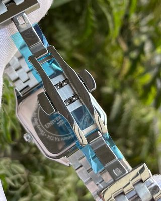 UP OLD MONEY STAINLESS STEEL WATCH_img_4