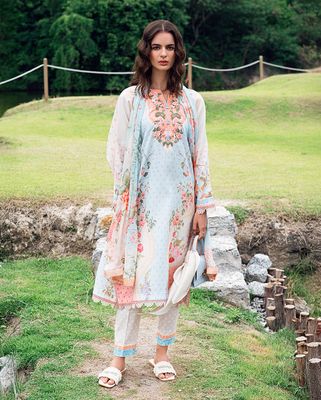 Roheenaz - Garden Veil Printed Lawn’25_img_5