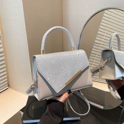 2025 Autumn and Winter New Shoulder Bag Western Style Elegant Bright Diamond Crossbody Bag Niche Design Elegant Small Square Bag for Women_img_5