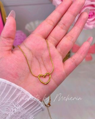 Hollow heart neckpiece_img_1