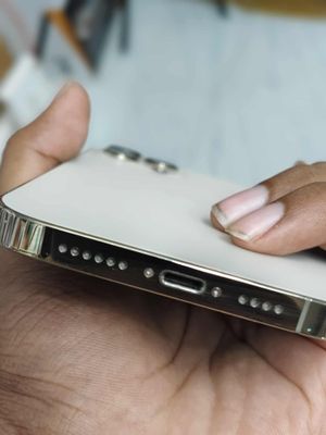 Iphone 12 Pro Max ( used)_img_3