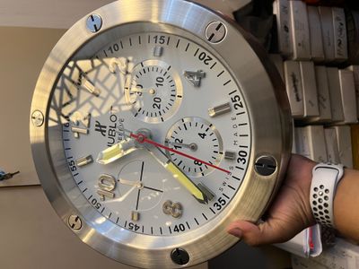 HUBLOT BB WHITE WALL CLOCK_img_0
