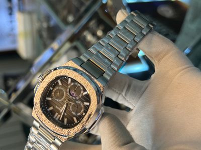 Patek Nautilus Chain Silver Black Dial_img_1