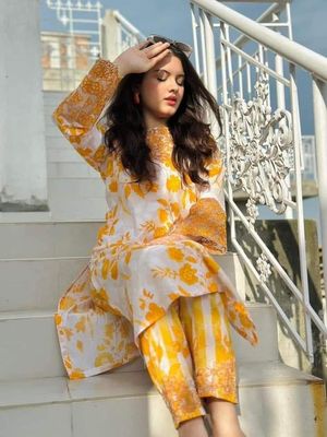BQ 2pc 💛_img_0