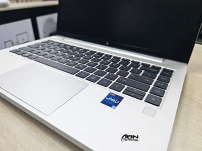 HP EliteBook 1040 G10. Core i7, 13th Generation. 16GB RAM, 512GB SSD. 14.1' Display._img_0