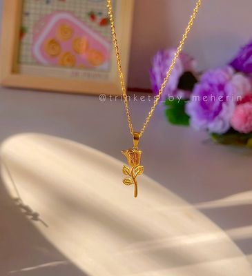 Rose neckpiece_img_0