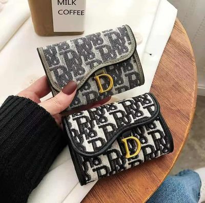 🌷✨ Taking Order's Dior Mini Walet 🌷✨_img_0