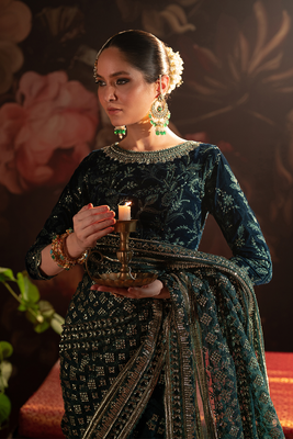 Iznik - Embroidered Velvet_img_9