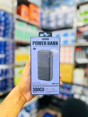 Remax RPP-177 2.4A Fast Charging Power Bank 30000mAh Power Bank_img_2