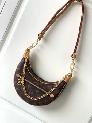 LV Small Handy bag  LV小型手提包_img_0