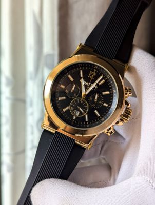 MK Chronograph Watch Golden_img_0