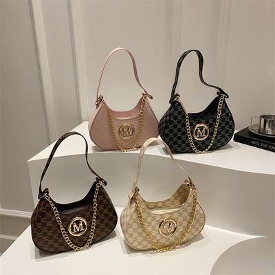 2025 Spring New Arrival Fashionable Niche Underarm Bag Stylish Personalized Shoulder Bag Letter Printed Crossbody Commuter Women's Bag_img_0