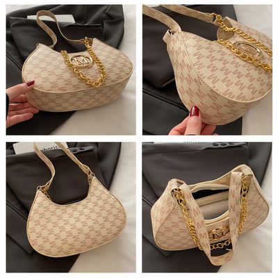 2025 Spring New Arrival Fashionable Niche Underarm Bag Stylish Personalized Shoulder Bag Letter Printed Crossbody Commuter Women's Bag_img_5
