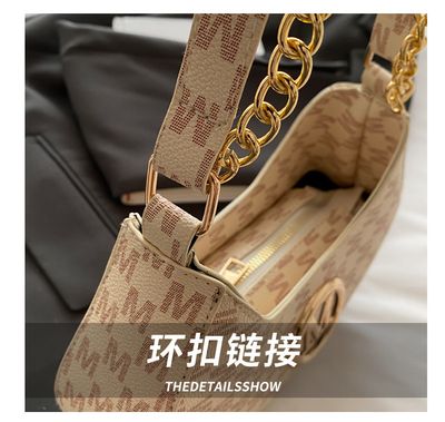 2025 Spring New Arrival Fashionable Niche Underarm Bag Stylish Personalized Shoulder Bag Letter Printed Crossbody Commuter Women's Bag_img_12