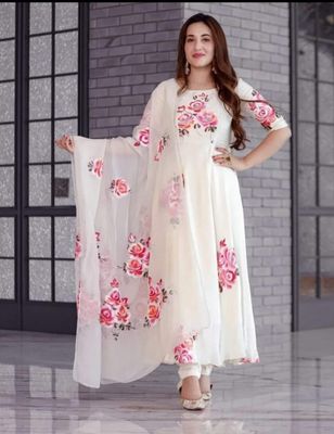 রোজ গাউ_img_1