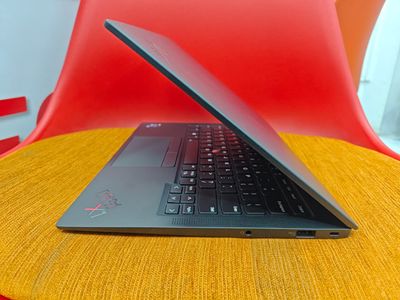 Lenovo ThinkPad X1 Carbon Gen 9 | Core i7 11th Gen | 32GB RAM 512GB SSD | 14.1-inch Display_img_4
