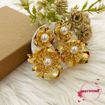 Golden Flower Earrings_img_0