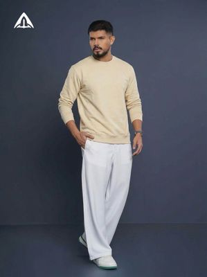 ACENTRIC'S Round-Neck Pullover Sweatshirt