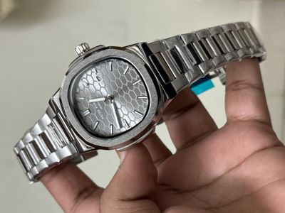 PATEK NAUTILUS HONEYCOM GREY DIAL SWEEP_img_0