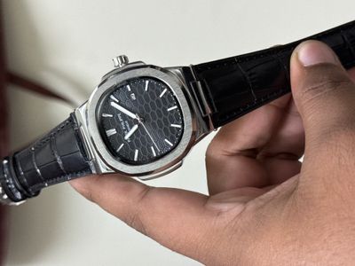 PATEK NAUTILUS HONEYCOM BLACK BELT BLACK DIAL SWEEP_img_0