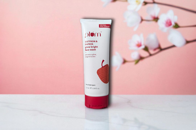 Plum — Saffron & Papaya Glow Bright Face Wash (100 ml)_img_0