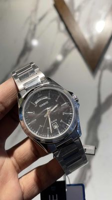 Casio MTP-1370D-1A1V Men’s Silver Stainless Steel Watch with Black Dial_img_0