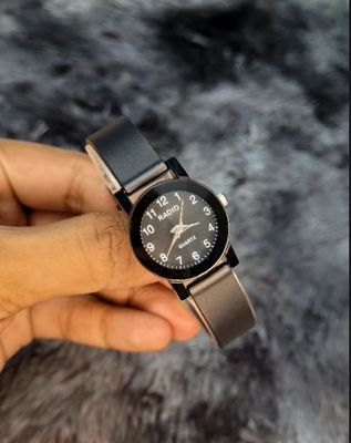Black Belt Stylish New Ladies Watch For Girls_img_0