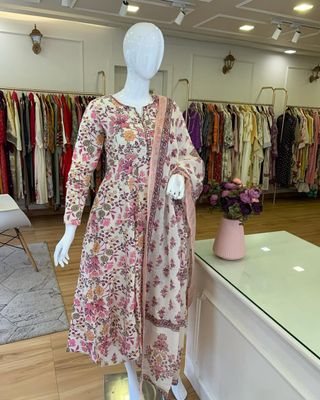 👗 Elegant Three Piece Gown Set 👗Skin Print Touch with Classic Karchupi Work ✨_img_1