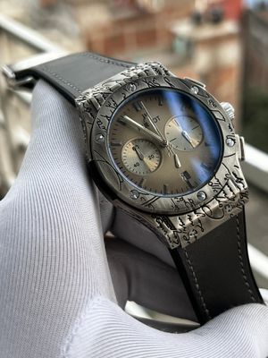 HUBLOT BELT ENGRAVED SILVER CASE GREY DIAL GREY BELT_img_0