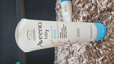 aveeno baby daily moisture lotion with prebiotic oat-227ml_img_0
