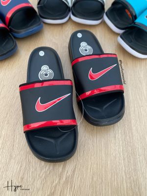 Nike Offcourt New York Yankees (Black-Red)_img_1