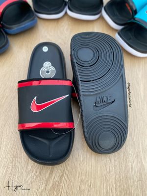 Nike Offcourt New York Yankees (Black-Red)_img_2