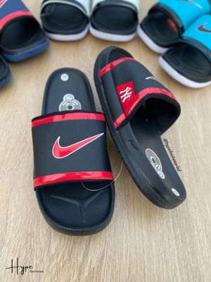 Nike Offcourt New York Yankees (Black-Red)_img_3