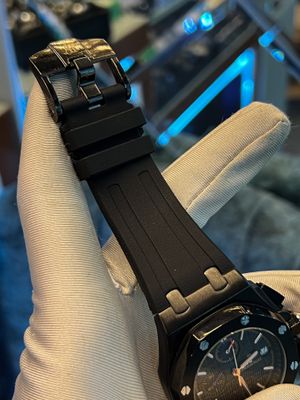 Ap Silicone Black Bumble Bee Edition Semi AAA Grade_img_1