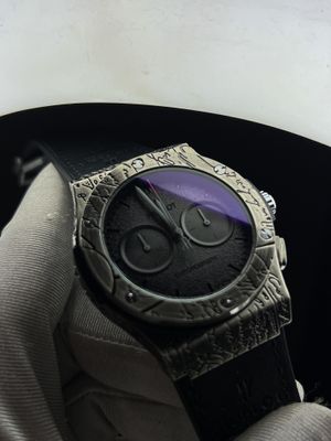 Hublot Silver Engrave Black Dial AA Grade_img_2
