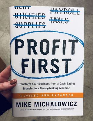 Profit FirstAuthor by  Mike Michalowicz_img_0