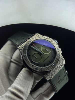 Hublot Engrave Silver Case Green Belt AA Grade_img_0