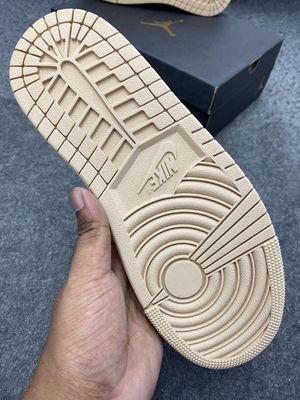 Jordan 1 Mid Milan_img_4