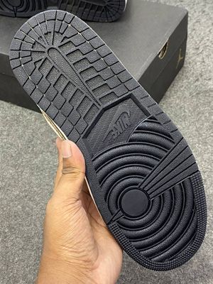 Jordan 1 Mid SE Brown Elephant_img_4
