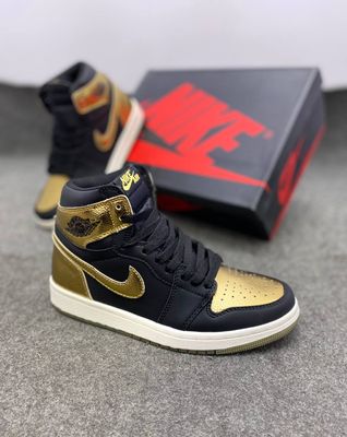 Jordan Men's 1 Retro Black/Metallic Gold_img_0