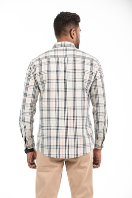 Effortless Style: Slim Fit White & Black Plaid Cotton Men Casual Full Shirt | Palli_img_2
