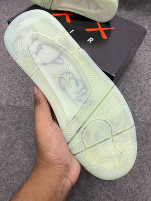 Jordan 4 Retro Kaws Cool Grey_img_4