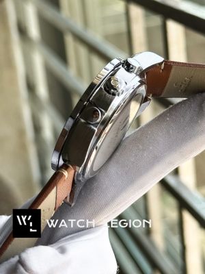 OMEGA CHAIN CHRONOGRAPH BROWN BELT SILVER BODY WHITE DIAL_img_2